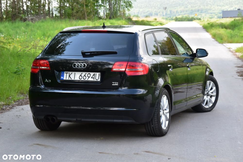 Audi A3 Sportback 2.0 TDI DPF quattro Attraction - 7