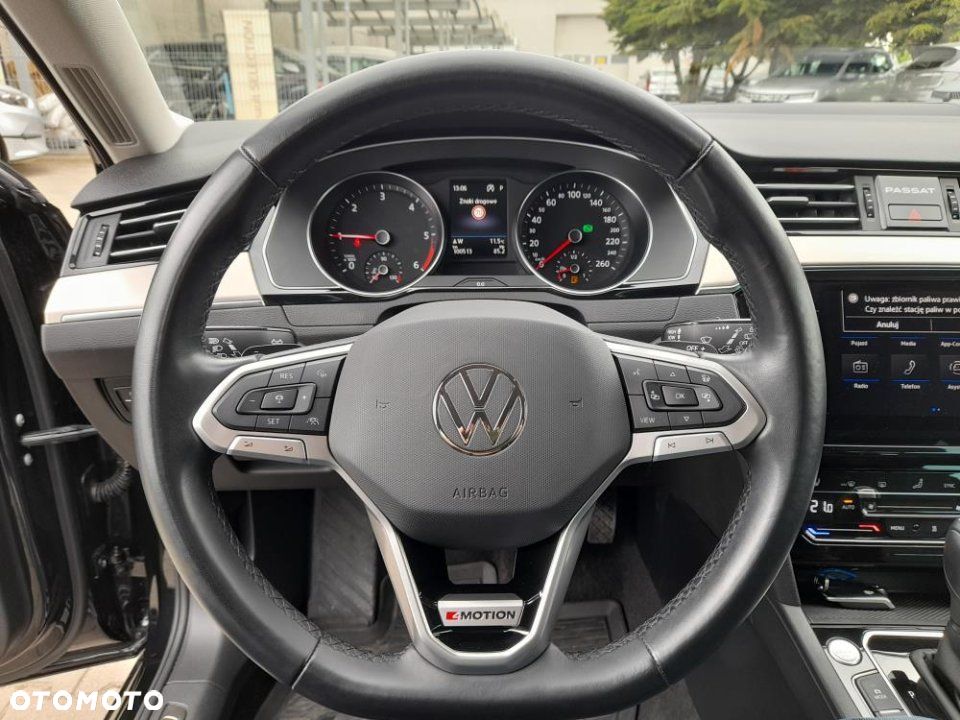 Volkswagen Passat - 19