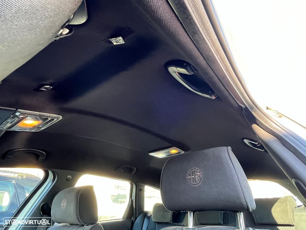 Alfa Romeo 159 Sportwagon 1.9 JTDm 16V Sportiva - 17