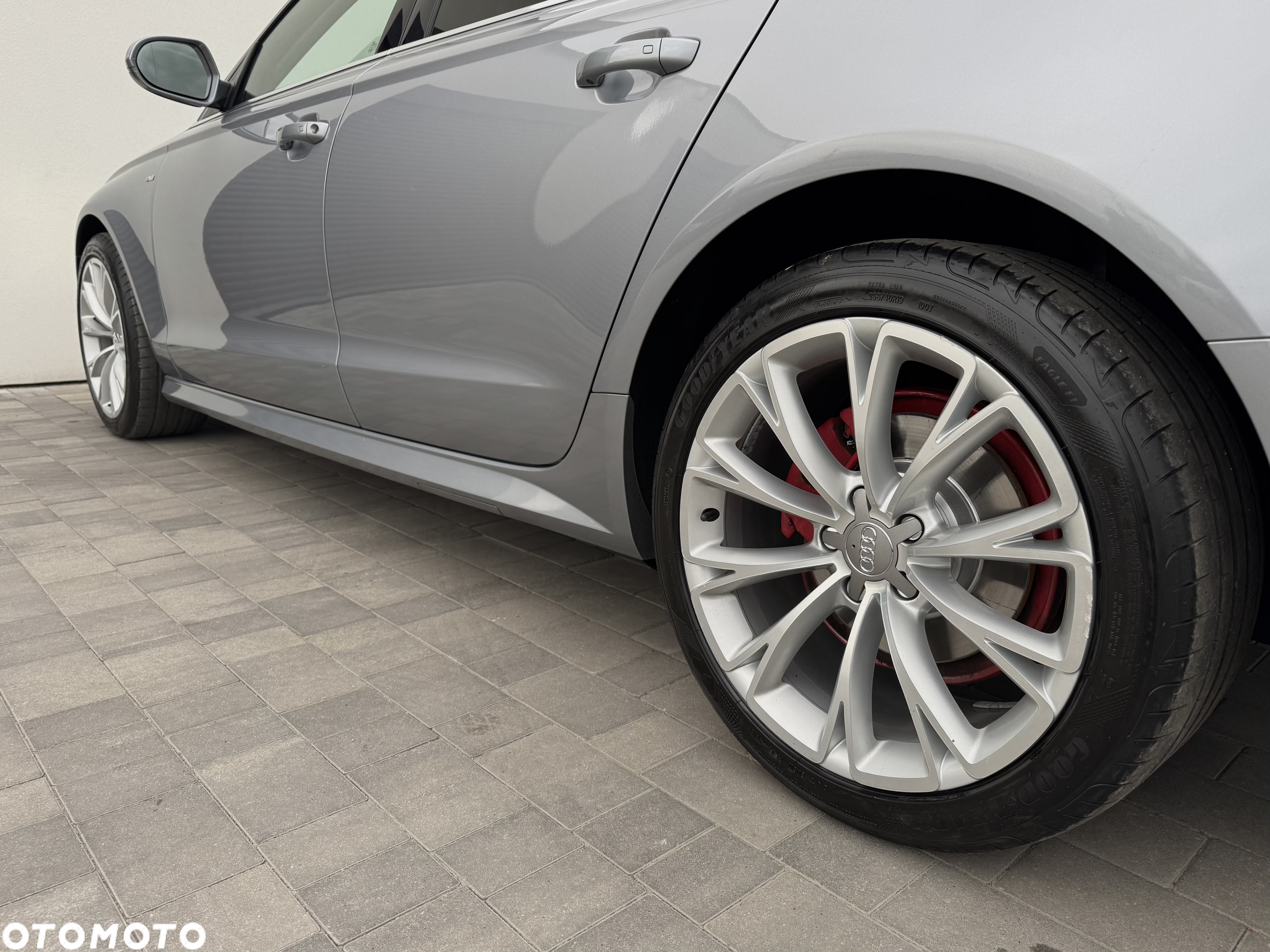 Audi A6 Avant 2.0 TDI Ultra S tronic - 37