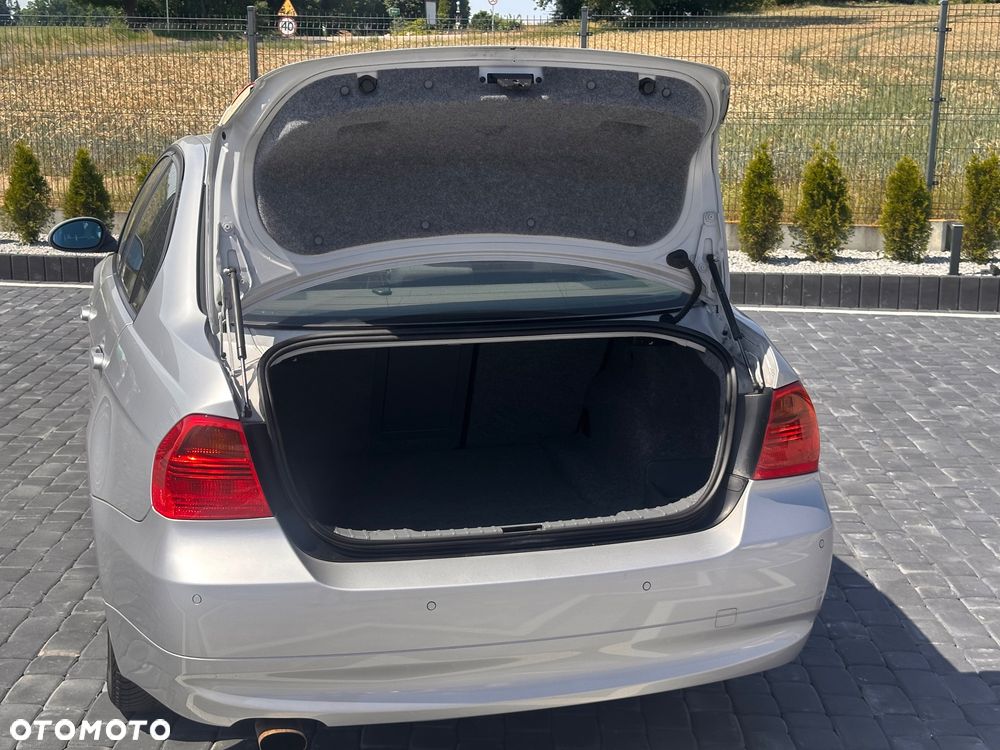 BMW Seria 3 - 14
