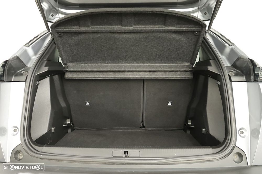 Peugeot 2008 1.2 PureTech Allure - 23