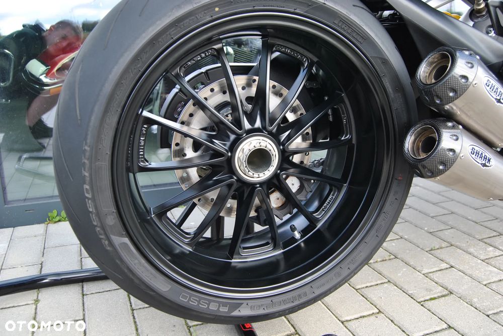 Ducati Diavel - 25