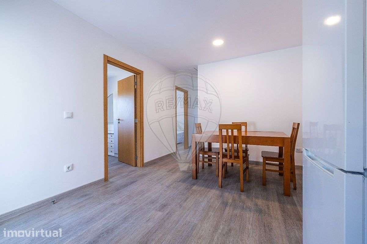 Apartamento T2 para arrendamento - Grande imagem: 3/12