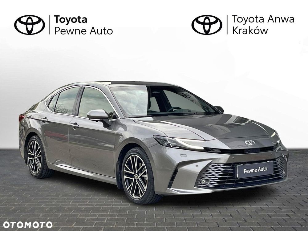 Toyota Camry - 6