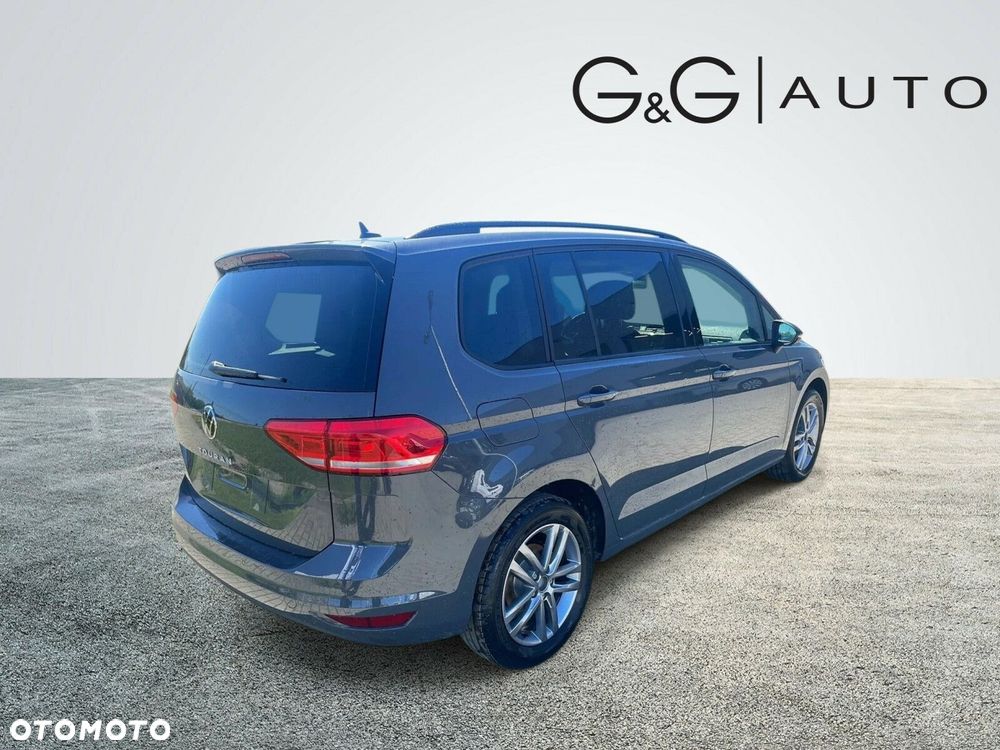 Volkswagen Touran - 6