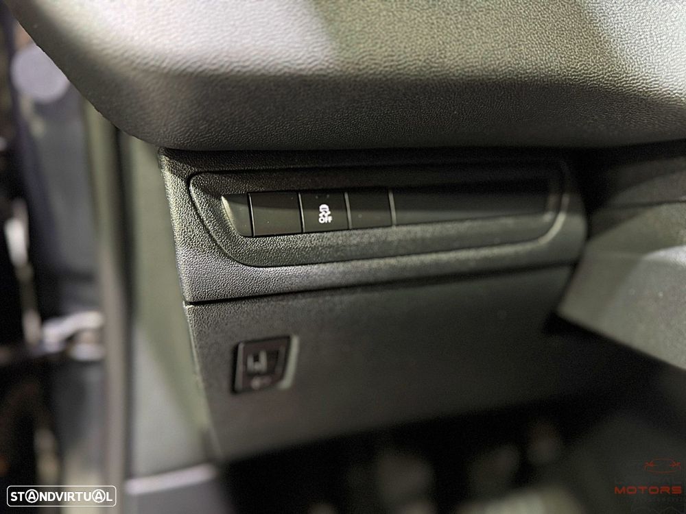 Peugeot 208 1.4 HDi SE Style - 18