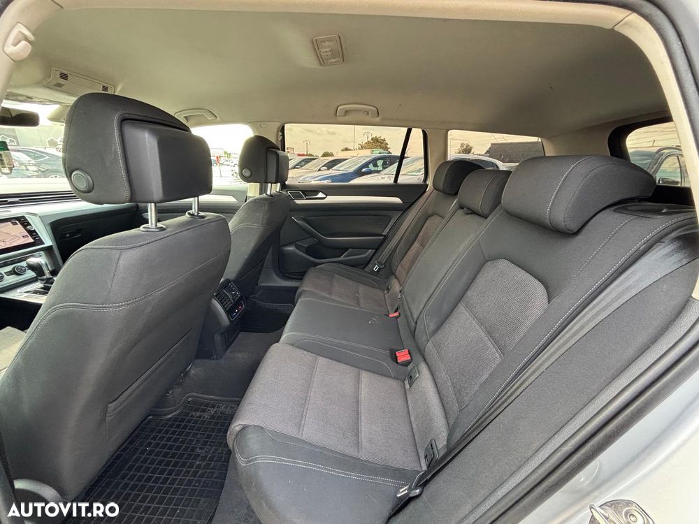Volkswagen Passat 2.0 TDI DSG Comfortline - 6