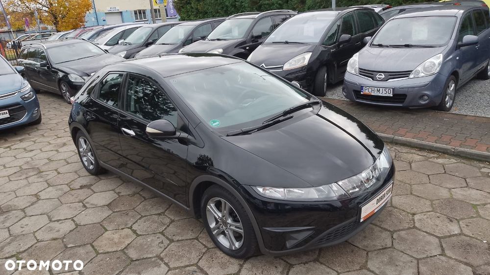 Honda Civic 1.8 Comfort - 28