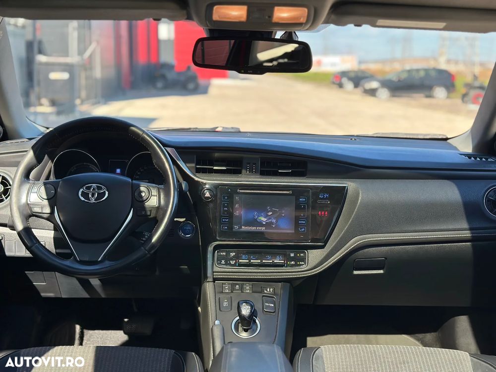 Toyota Auris 1.8 L VVT-i Sol+ - 16