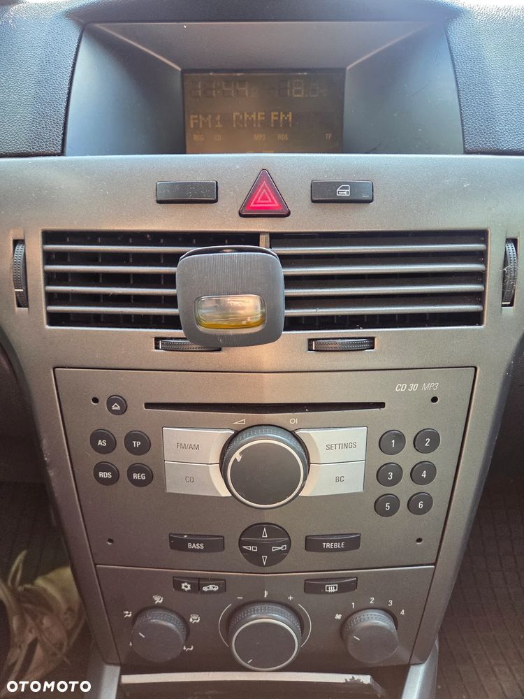 Opel Astra 1.6 Sport - 9