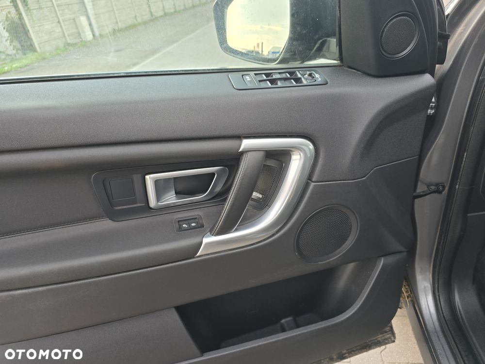 Land Rover Discovery Sport TD4 HSE Luxury - 14