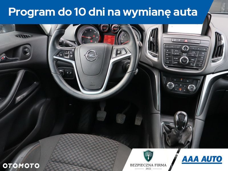 Opel Zafira - 8