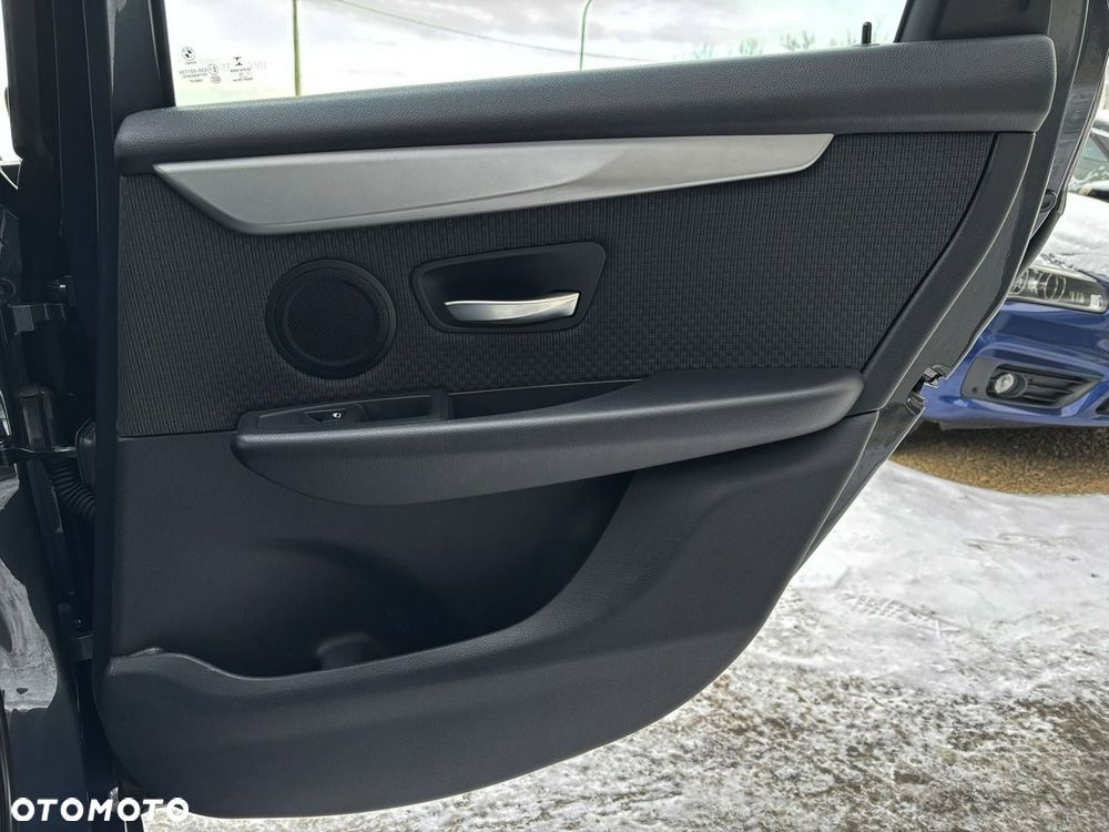 BMW Seria 2 218i Advantage - 19