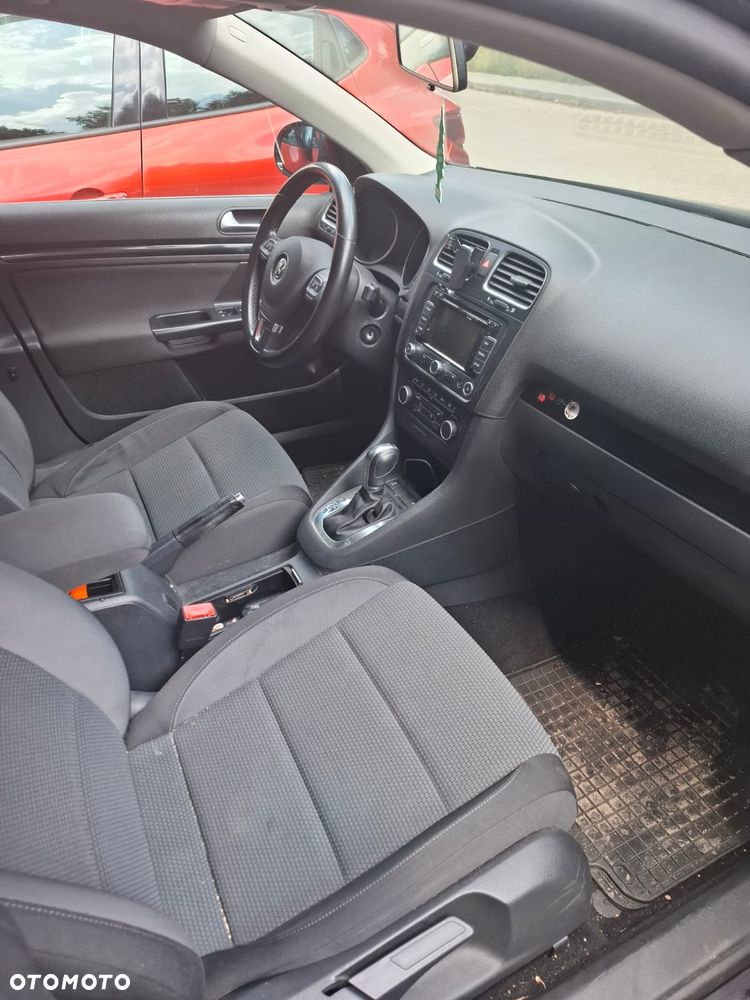 Volkswagen Golf 1.6 TDI Comfortline DSG - 4