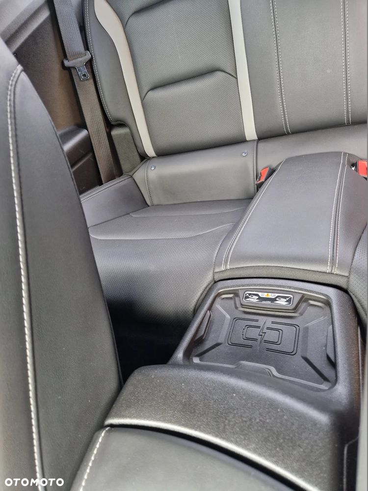 Chevrolet Camaro - 26