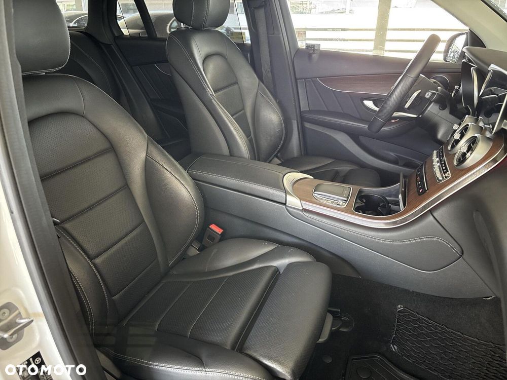 Mercedes-Benz GLC - 19