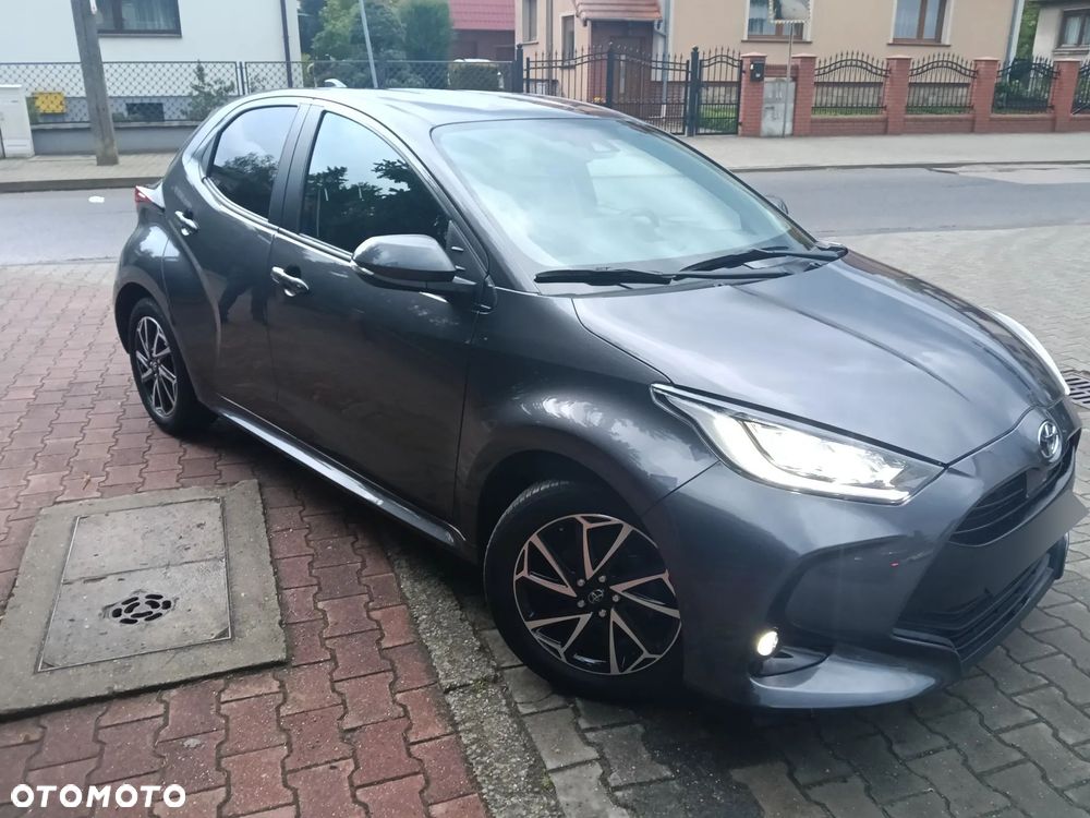 Toyota Yaris 1.0 Premium - 13