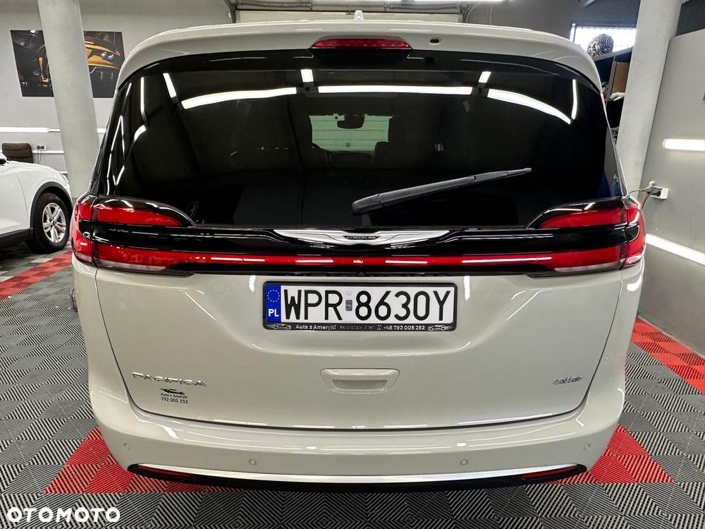 Chrysler Pacifica - 6
