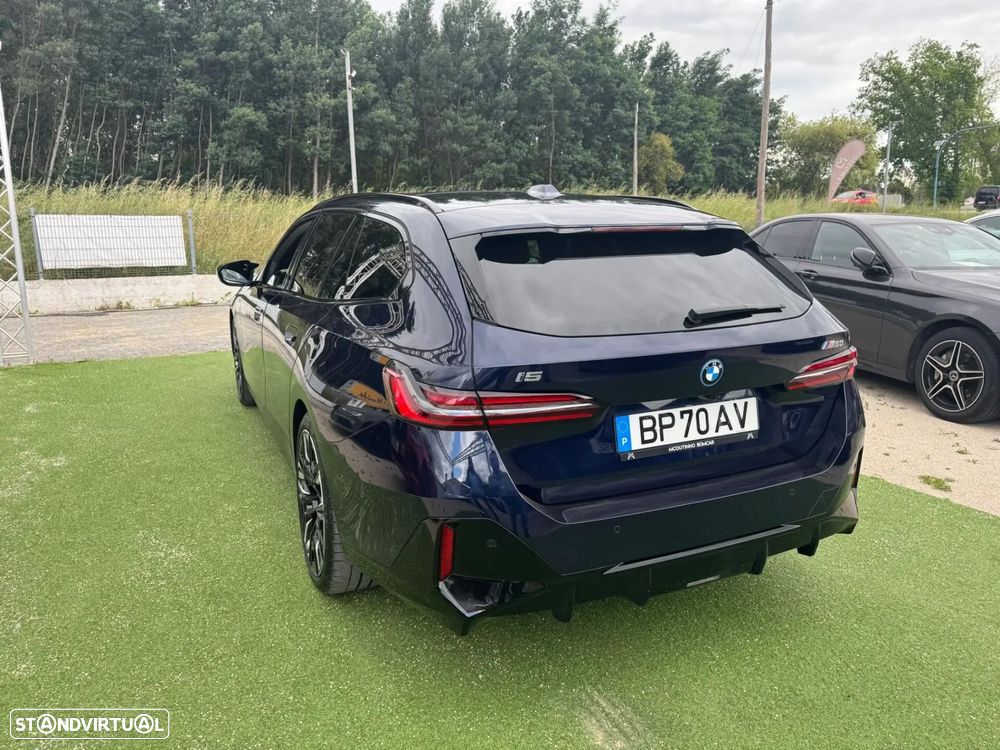 BMW i5 - 3