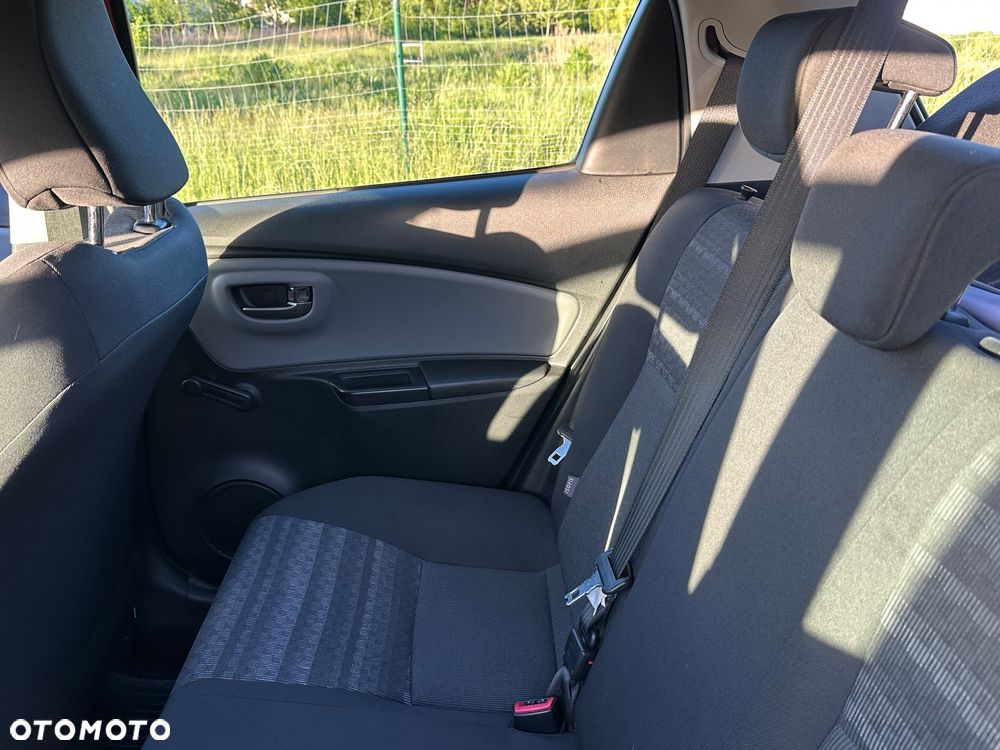 Toyota Yaris 1.0 Active EU6 - 23
