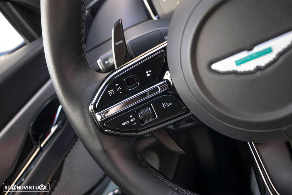 Aston Martin DB12 Coupé V8 - 17