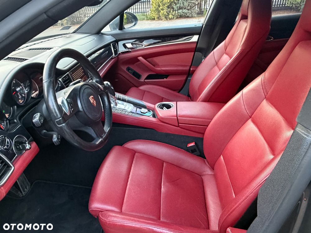 Porsche Panamera - 16