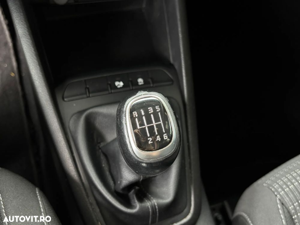 Kia Stonic 1.4 GSL Trend - 25