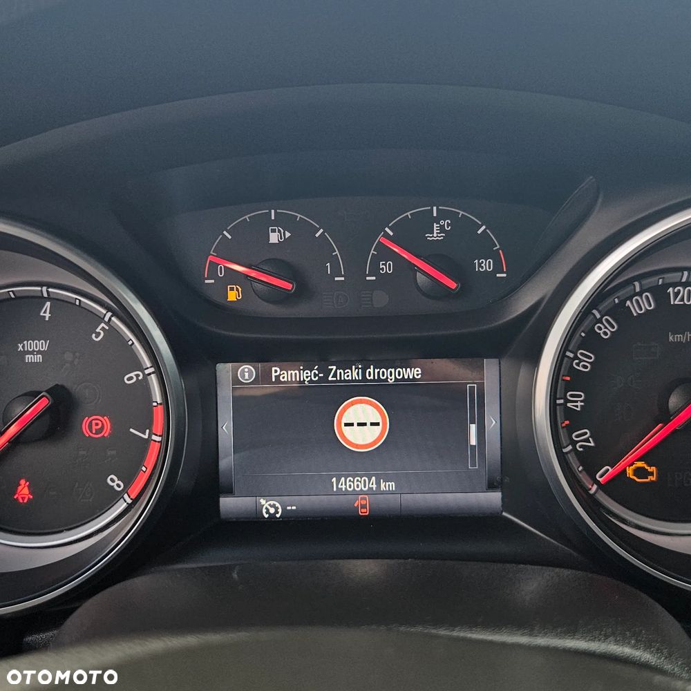 Opel Astra - 22