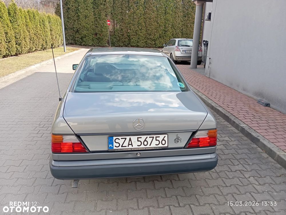 Mercedes-Benz W124 (1984-1993) - 13