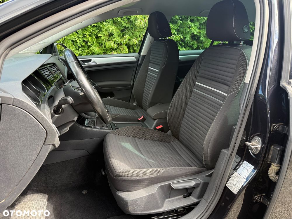Volkswagen Golf 1.6 TDI BlueMotion Technology Cup - 13