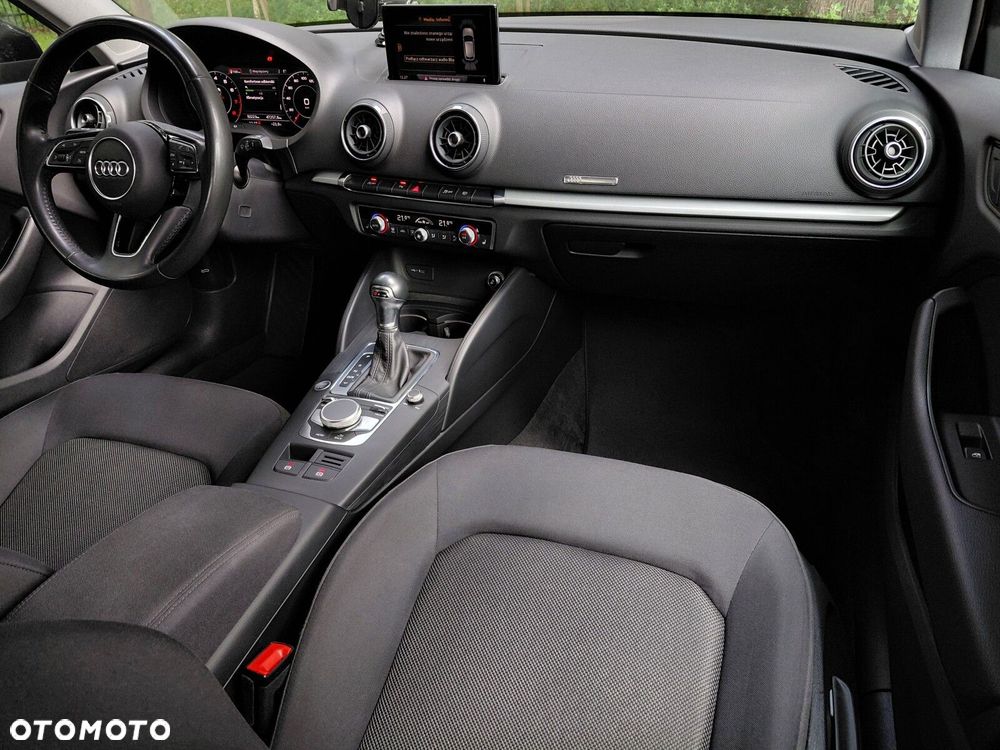 Audi A3 Sportback - 13