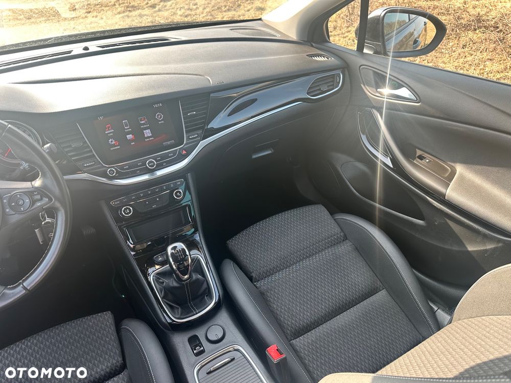 Opel Astra 1.4 Turbo Start/Stop Innovation - 29