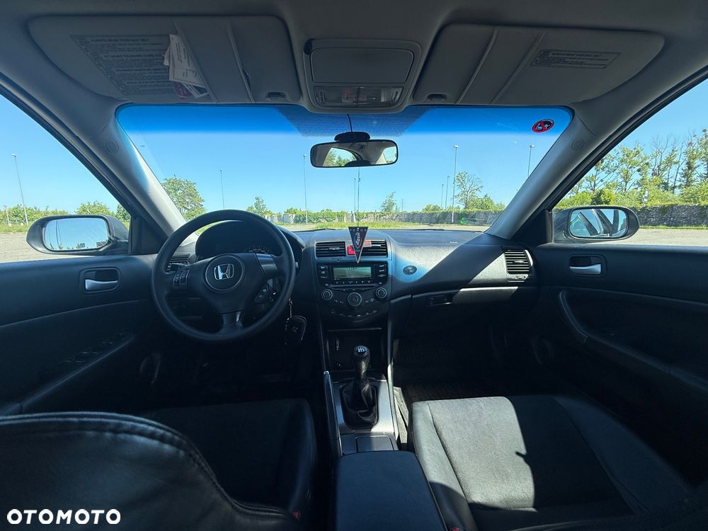 Honda Accord 2.0 Comfort - 22