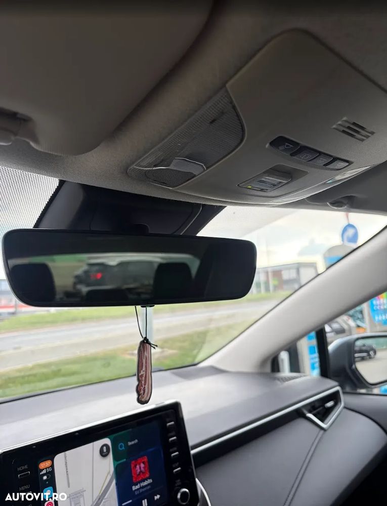 Toyota Corolla 1.8 HSD Dynamic - 8