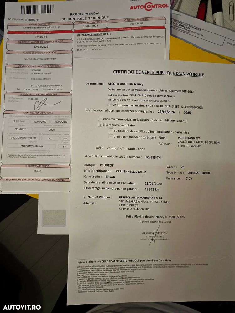 Peugeot 2008 PureTech 130 EAT8 GT - 32