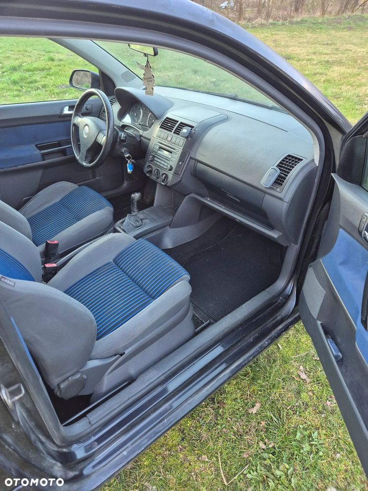 Volkswagen Polo - 9