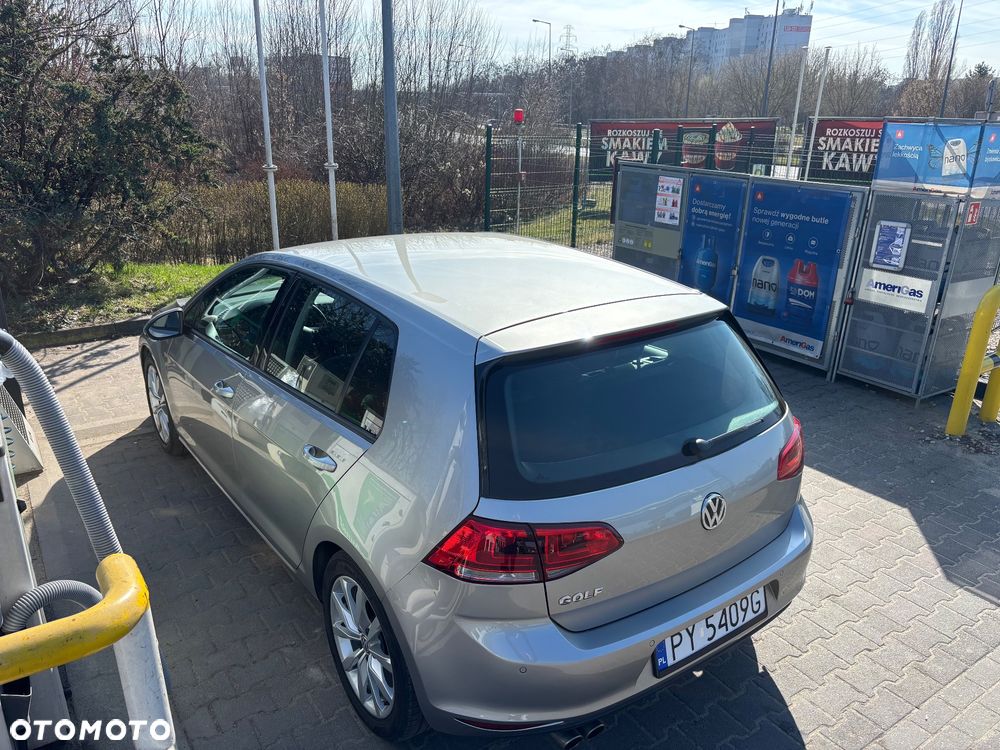 Volkswagen Golf 1.4 TSI BMT Highline - 4