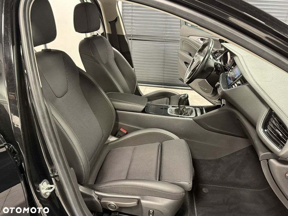 Opel Insignia - 28