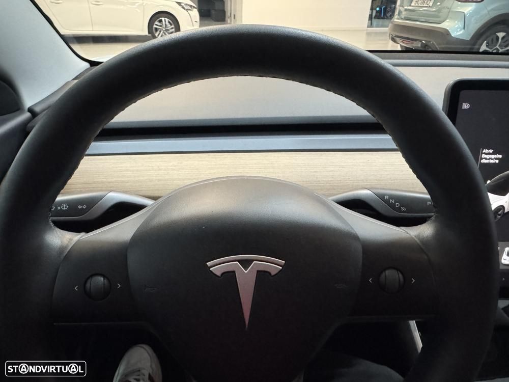 Tesla Model 3 - 29