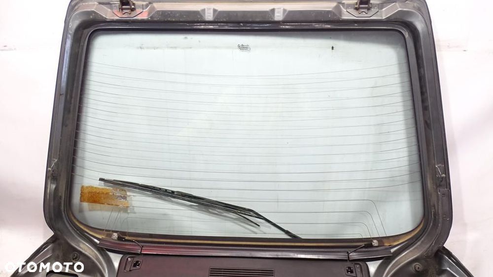 KLAPA TYŁ BAGAŻNIKA RENAULT 19 HB - 17