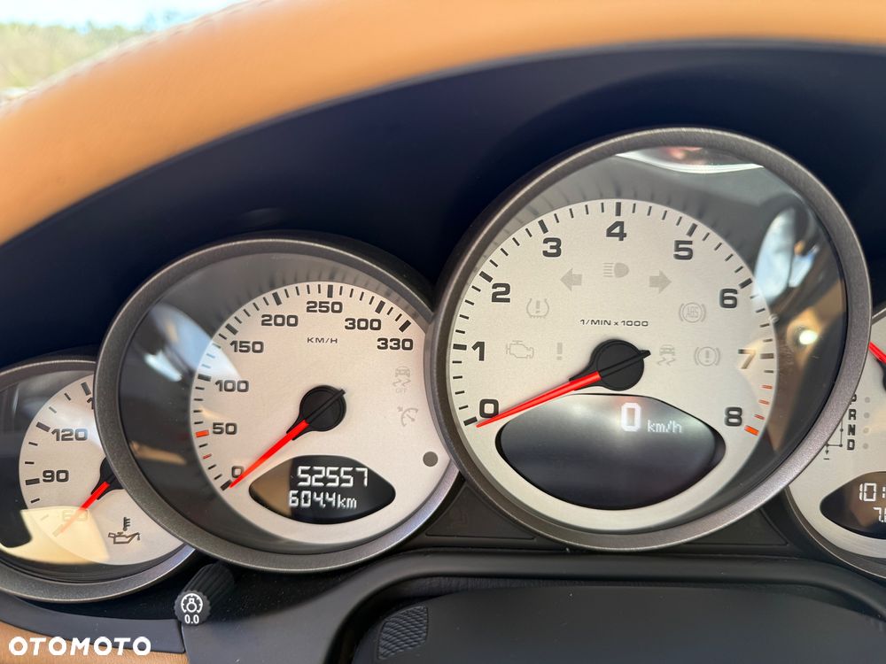 Porsche 911 Carrera 4S PDK - 23