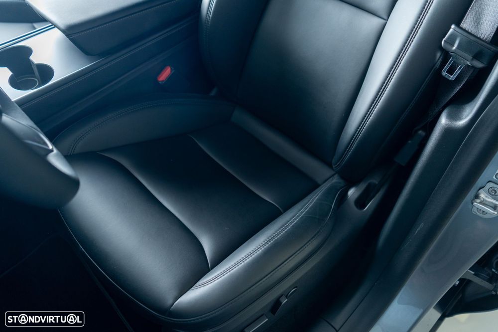 Tesla Model Y Performance Tração Integral - 21