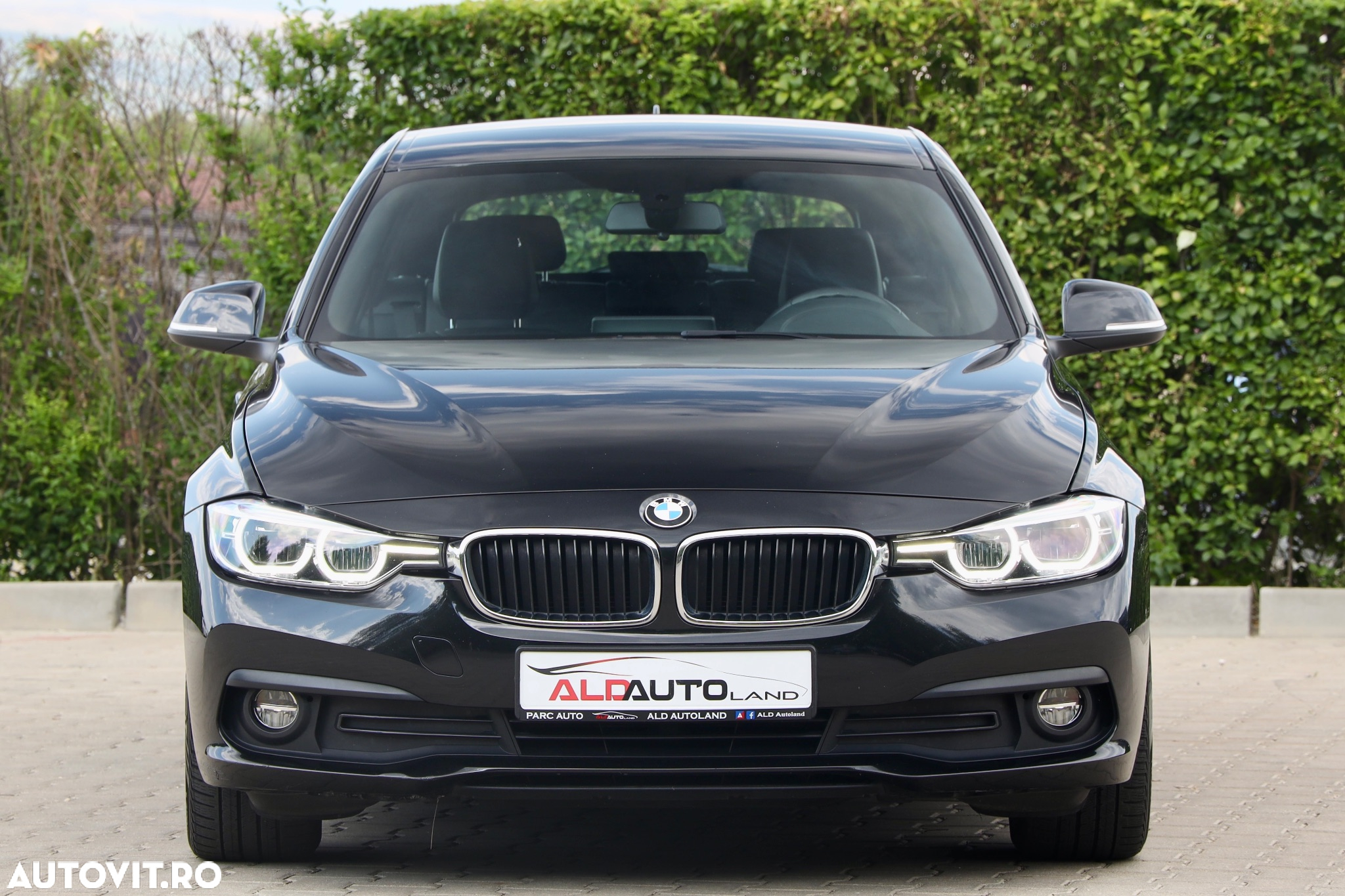 BMW Seria 3 320d Efficient Dynamic Edition Aut. - 37