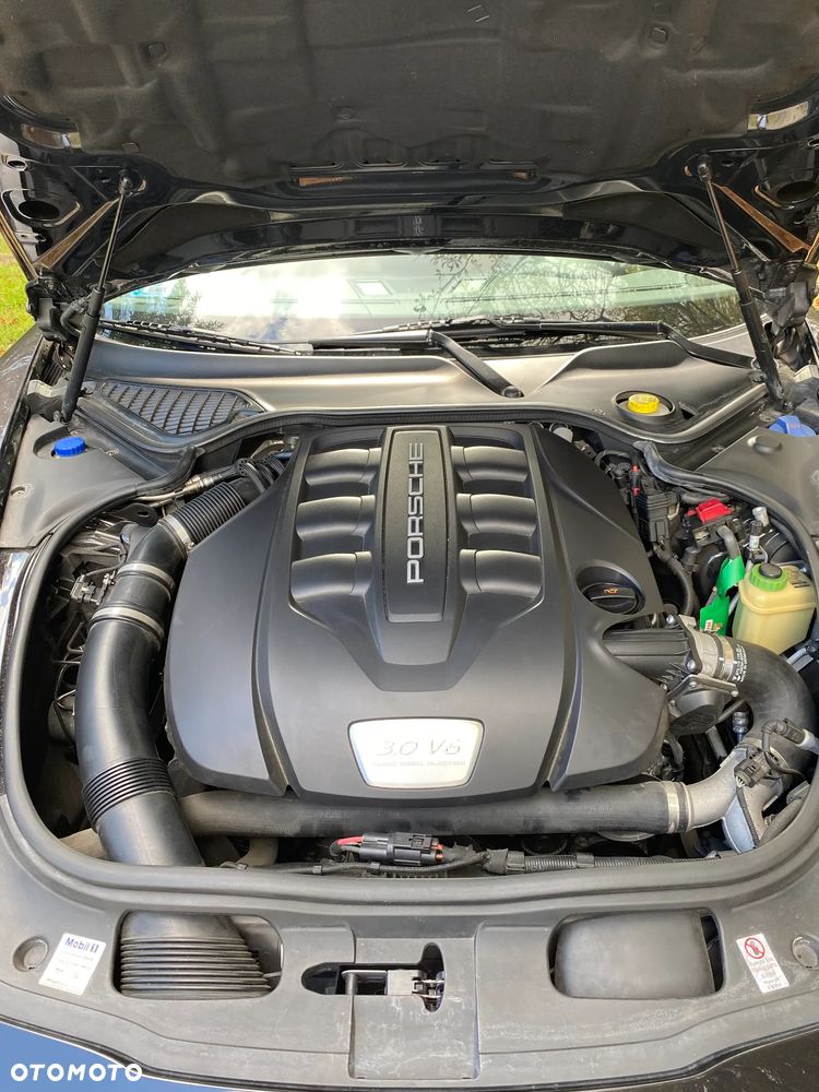 Porsche Panamera Diesel Platinum Edition - 18