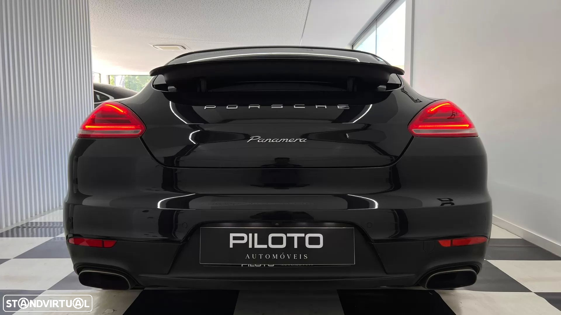Porsche Panamera Diesel Platinum Edition - 9