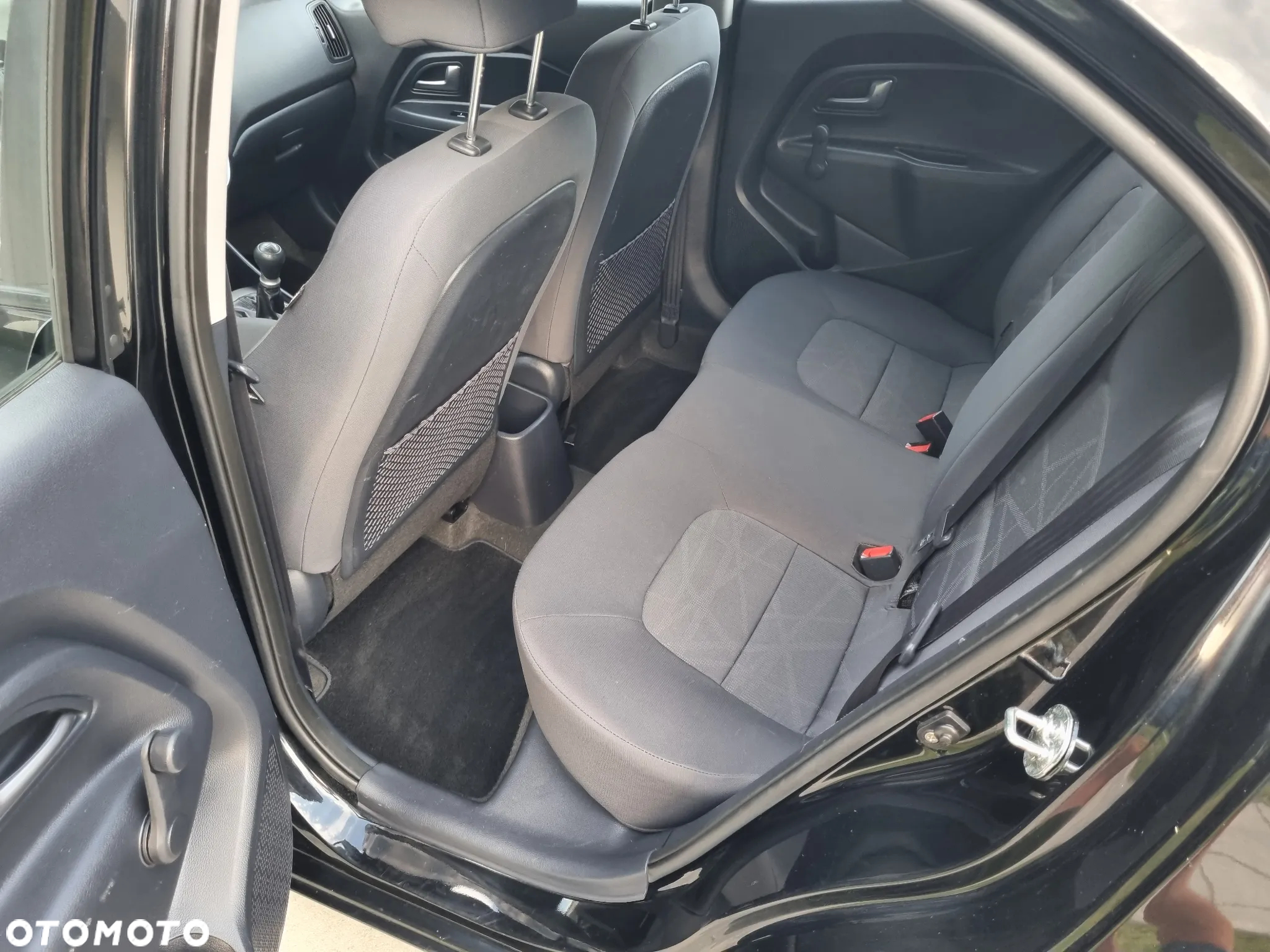 Kia Rio 1.2 Dream-Team Edition - 13