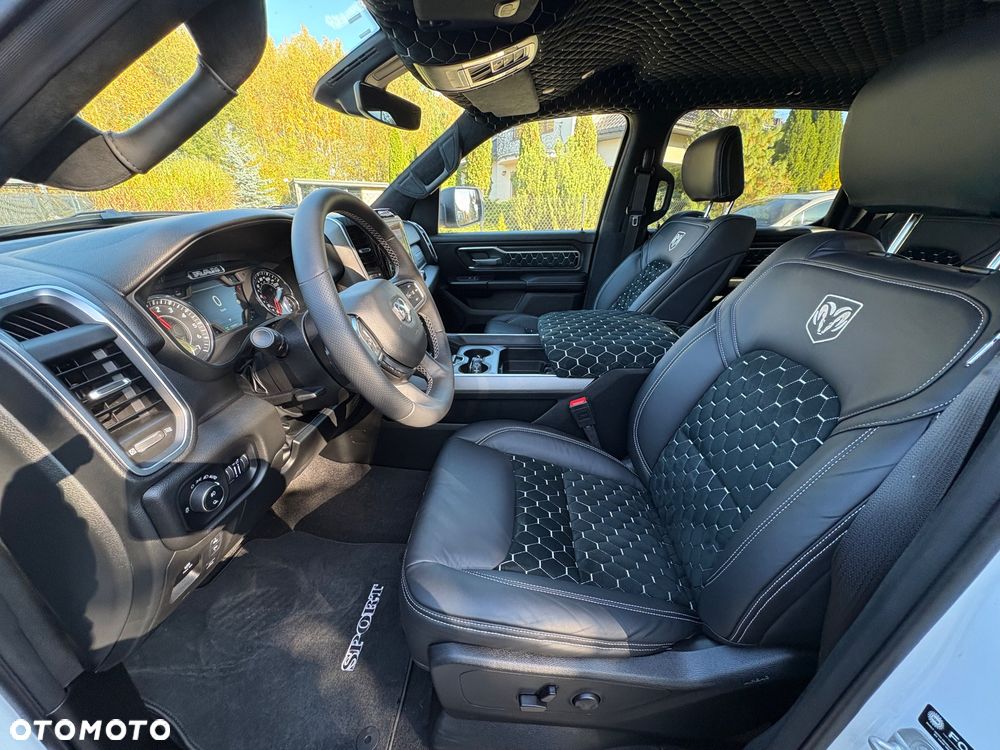 Dodge RAM 5.7 4x4 - 18