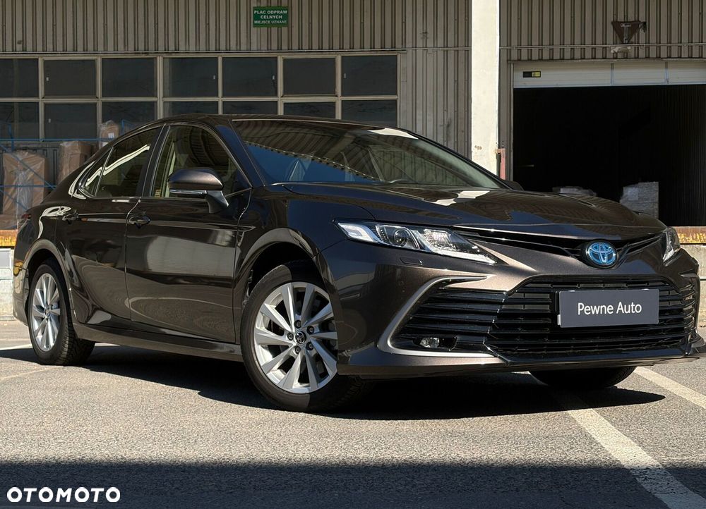 Toyota Camry 2.5 Hybrid Comfort CVT - 2