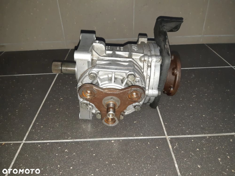 REDUKTOR SKRZYNI BIEGÓW SKODA OCTAVIA I 1.9TDI 02C409107H - 1